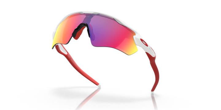 reval-myl-photo:OO9208_920805:0oo9208_920805_p21_shad_al1 #color_blanco-pulido-prizm-road