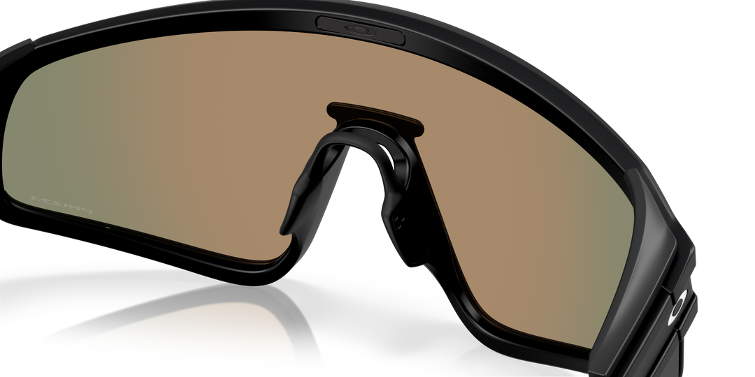 reval-myl-photo:OO9404_940416:0oo9404_940416_p21_shad_al4 #color_negro-mate-prizm-ruby