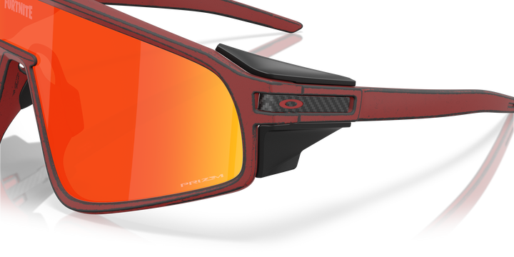 reval-myl-photo:OO9404_940423:0oo9404_940423_p21_shad_al3 #color_rojo-knight-raceworn-prizm-ruby