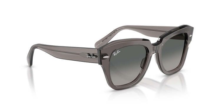 reval-myl-photo:RB2186_136971:0rb2186_136971_p21_shad_al2 #color_gris-traslucido-gris-degrade