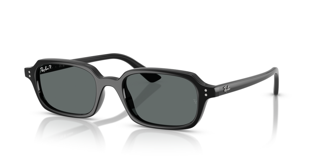 Ray-Ban Zuri Bio-Based Rb4455 667781 Negro / Gris Oscuro Polarizado vista 2
