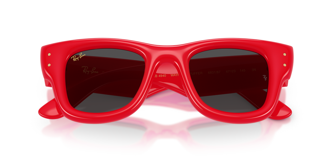 reval-myl-photo:RB4940_683187:0rb4940_683187_p21_shad_cfr #color_rojo-ultra-negro