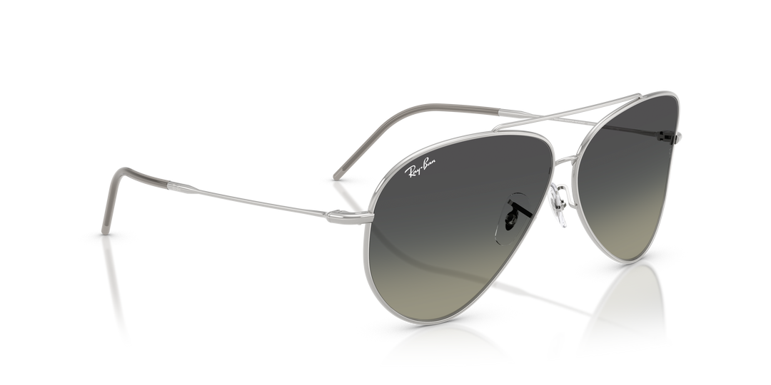 reval-myl-photo:RBR0101S_003_11:0rbr0101s_003_11_p21_shad_al2 #color_plateado-gris-degrade