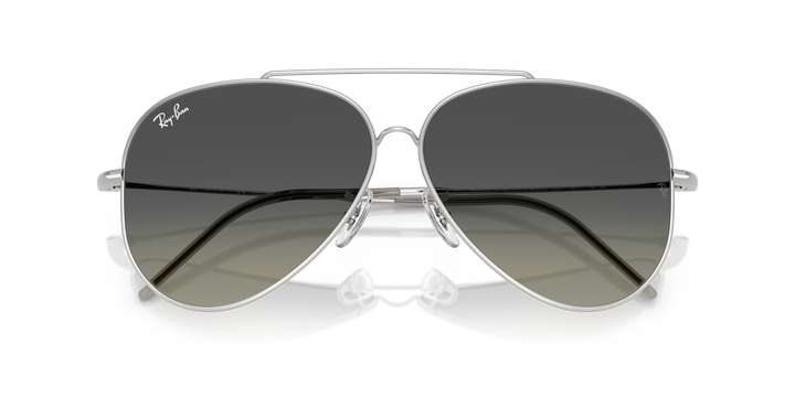 reval-myl-photo:RBR0101S_003_11:0rbr0101s_003_11_p21_shad_cfr #color_plateado-gris-degrade