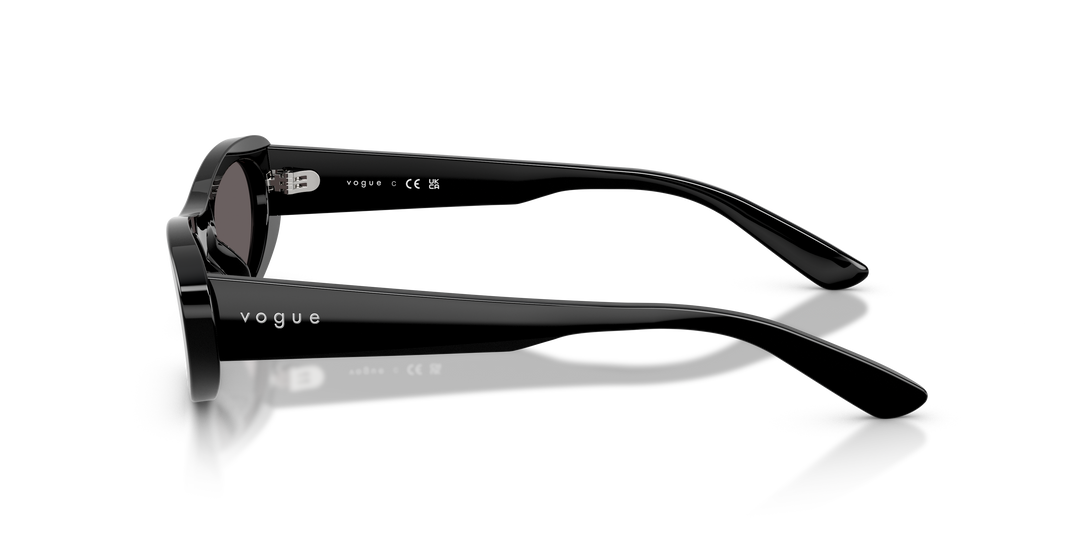 reval-myl-photo:VO5695SU_W44_87:0vo5695su_w44_87_p21_shad_lt #color_humo-negro