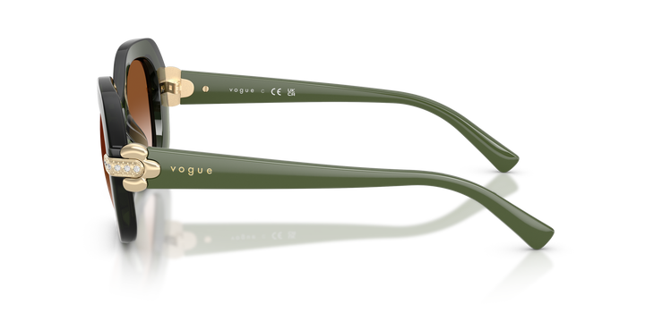 reval-myl-photo:VO5706SB_328713:0vo5706sb_328713_p21_shad_lt #color_verde-traslucido